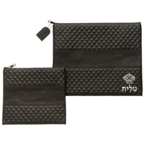 סט טלית תפילין דמוי עור שחור אותיות בולטות "כתר" כסף 36X29 ס"מ